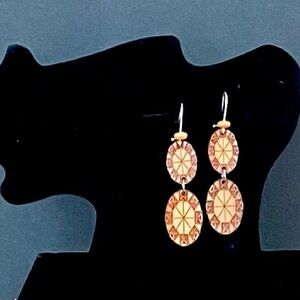 Wooden dangle earrings